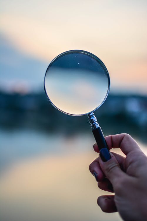 image of a magnifying glass