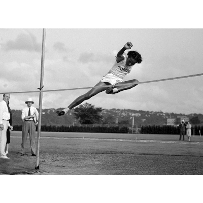 ALICE MARIE COACHMAN icon