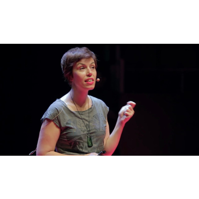 ¿Por qué me vigilan, si no soy nadie? | Marta Peirano | TEDxMadrid