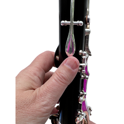 Clarinet Hand Position Mini-Lesson: Left thumb with animation