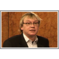 Zum Verhältnis von Kunst und Diskurs Oder: Was stiftet die Identität eines Kunstwerkes?