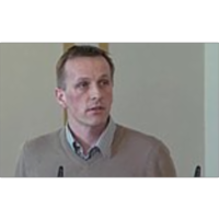 Aktivnost perforina na lipidnih membranah povzroča invaginacije in tvorbo veziklov icon