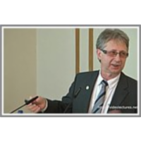 Algoritem pulzno širinske modulacije za popravek faktorja premaknitve za trifazni usmernik, zasnovan na strukturi pretvornika navzdol